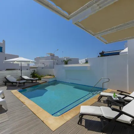 How To Rent Your Own Close To Fig Tree Bay, 1423 Βίλα Πρωταράς